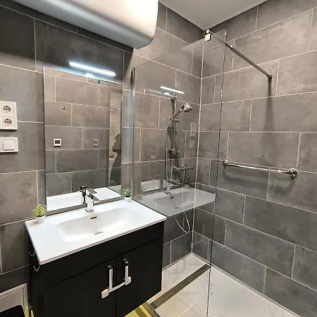 Apartment Little Pest Nest *